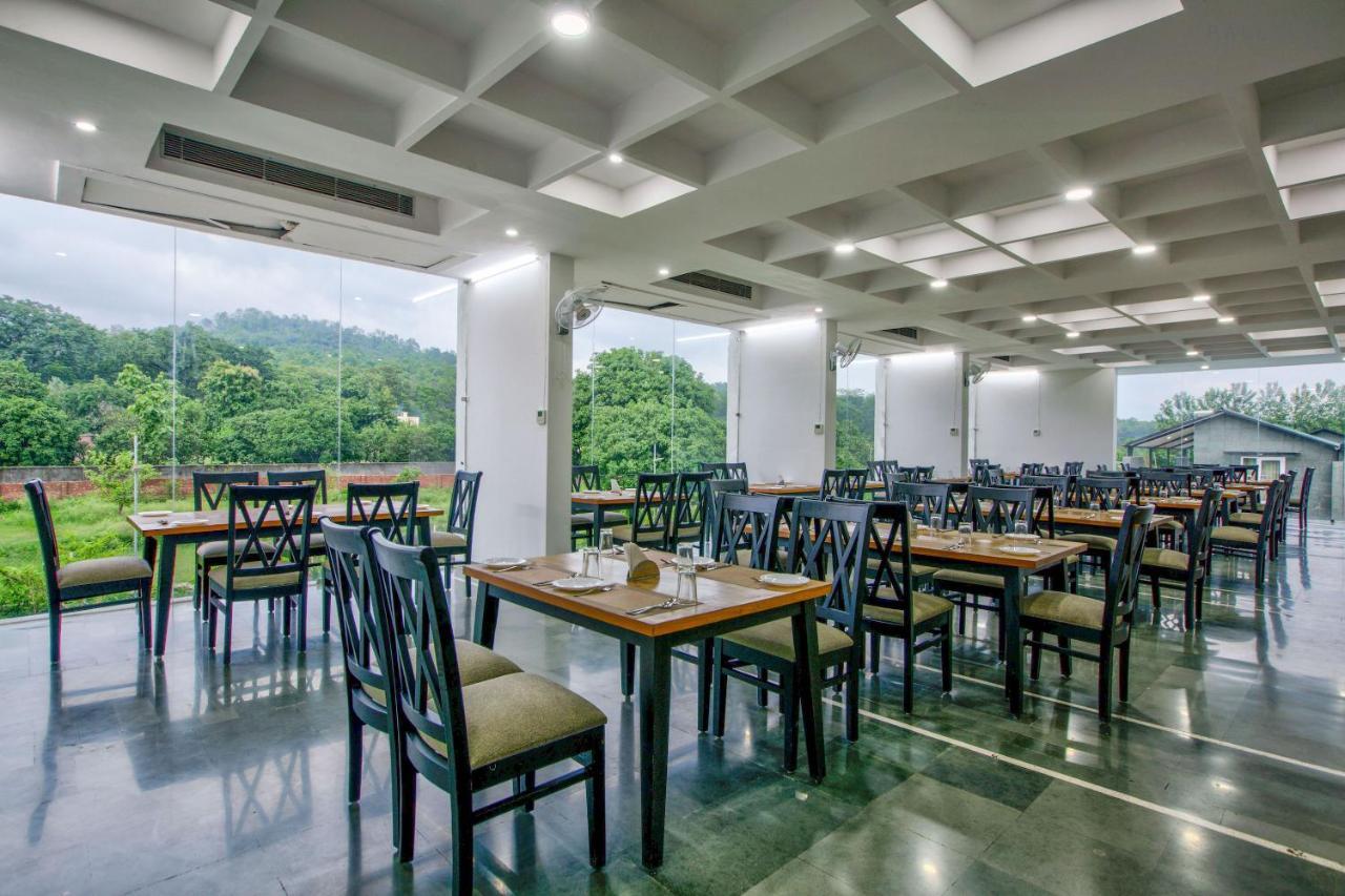 The Cloyster Resort And Spa รามนาการ์ ภายนอก รูปภาพ