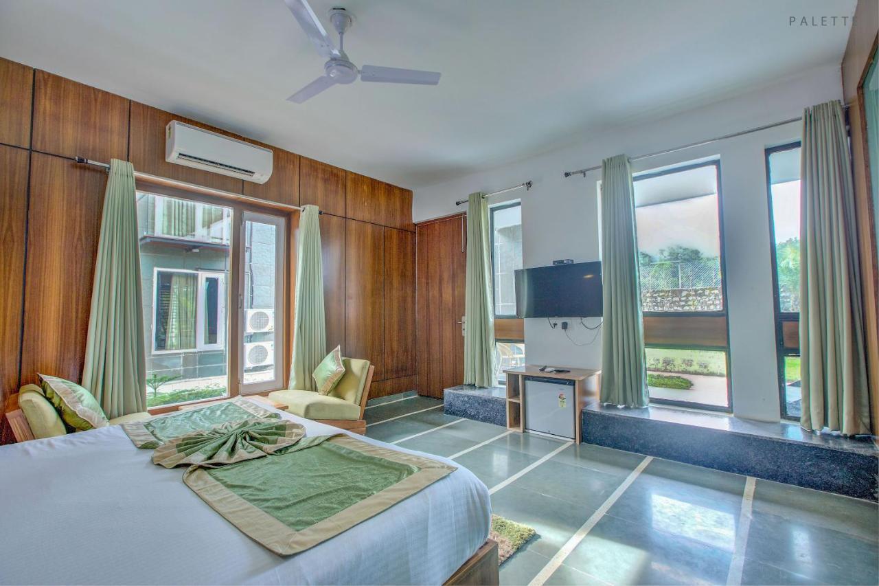 The Cloyster Resort And Spa รามนาการ์ ภายนอก รูปภาพ