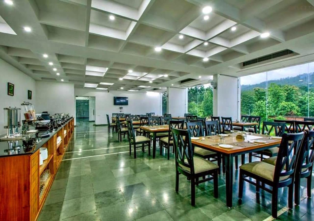The Cloyster Resort And Spa รามนาการ์ ภายนอก รูปภาพ
